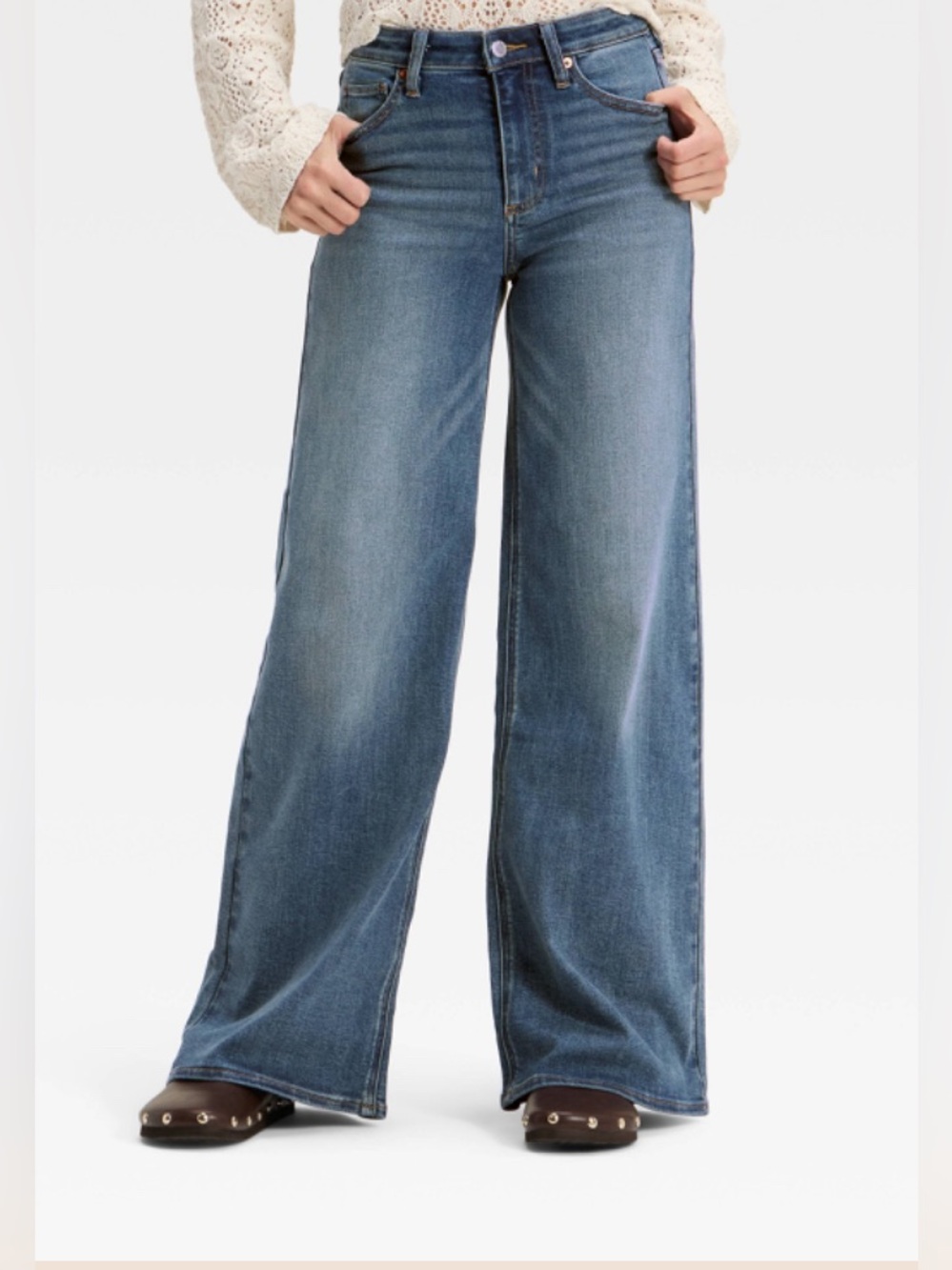 Women's High-Rise Wide Leg Jeans - UniversalThread™ Vintage Medium 2 Regular